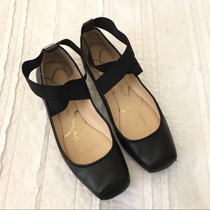 Jessica Simpson black ballet flats
